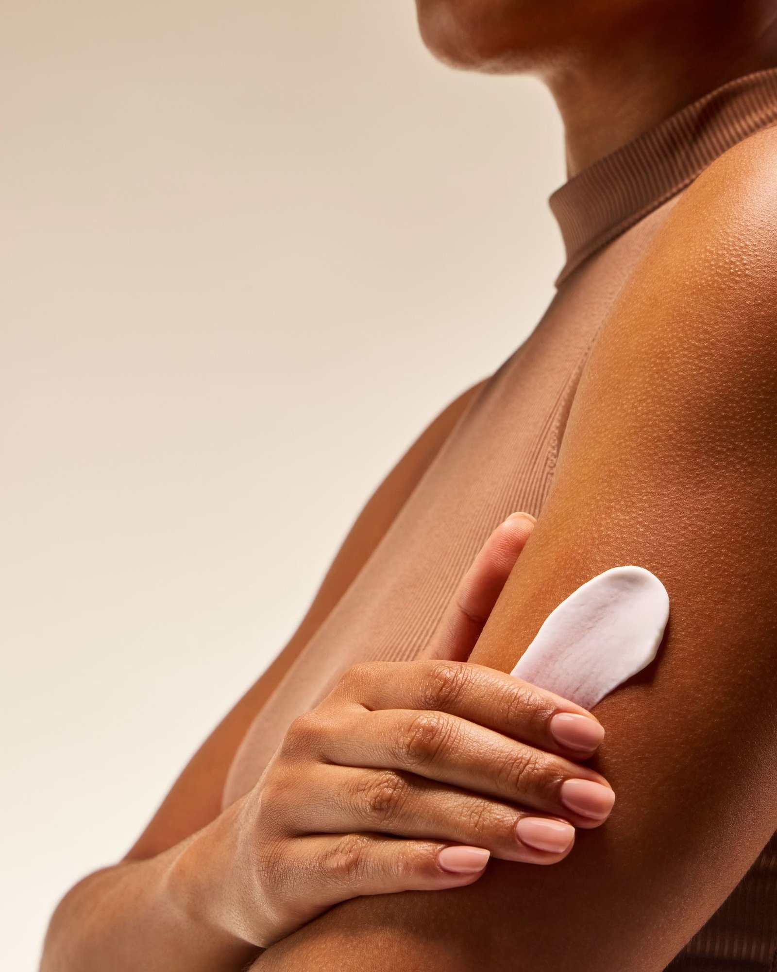 Rose Vanilla Moisturizing Body Lotion - Image 5