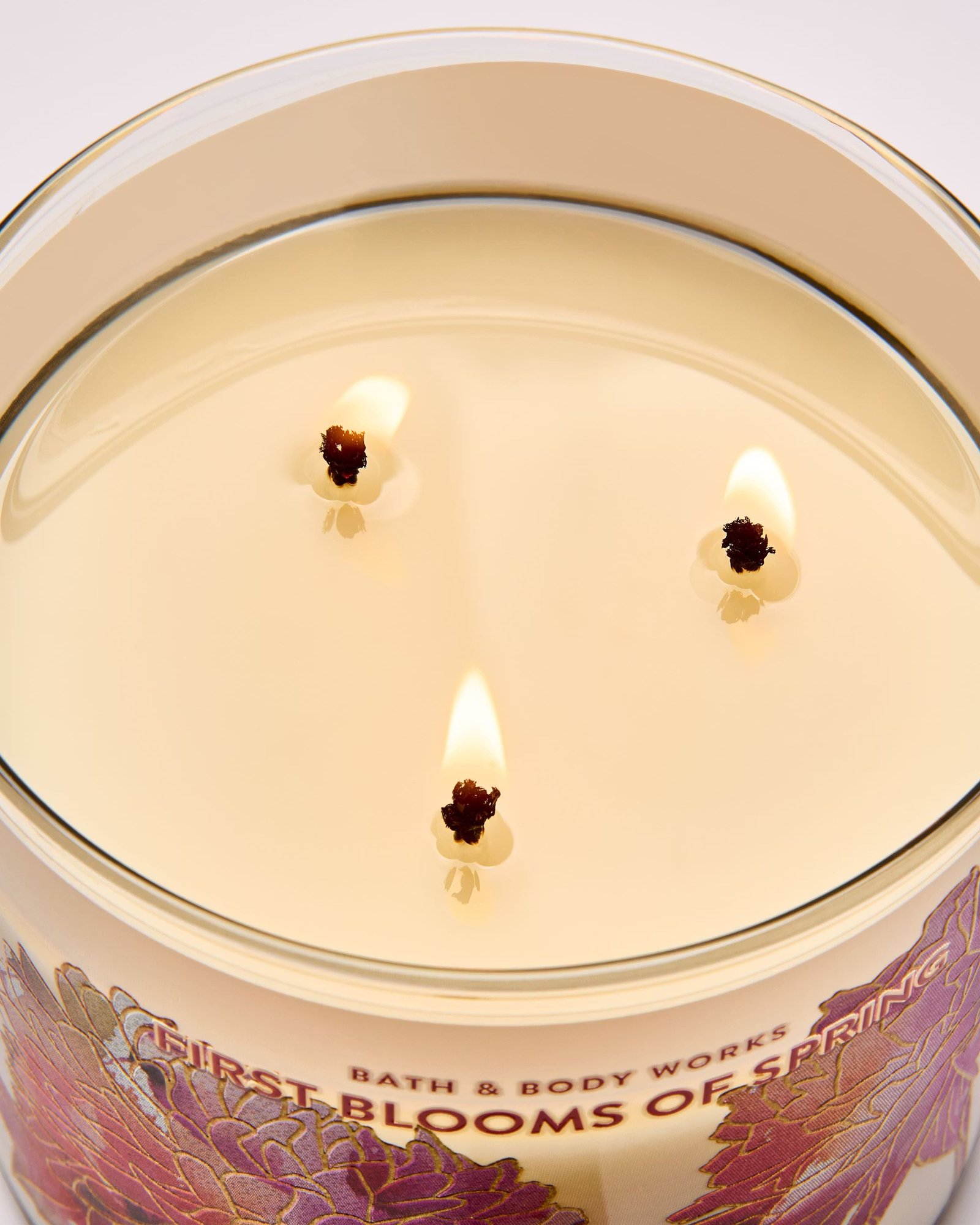 First Blooms Of Spring 3-Wick Candle - Image 5